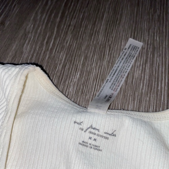 Out From Under Hailey Seamless Plunging Bra Top - Picture 6 of 6